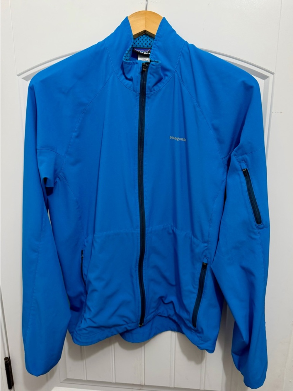 Patagonia Men’s Traverse Jacket, Blue, Size Small, 24996